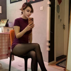 苗条身材气质长腿御姐