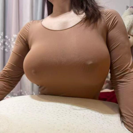 可三通G奶大胸女