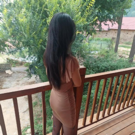 丝袜野战少妇