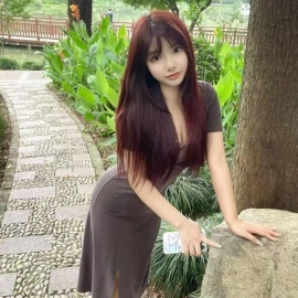 陆家嘴白嫩颜值小姐姐