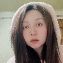 风骚会弹古筝的老师