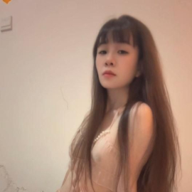 吴江粉嫩妹子小雅雅