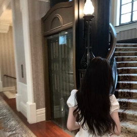 民主西路小姐姐